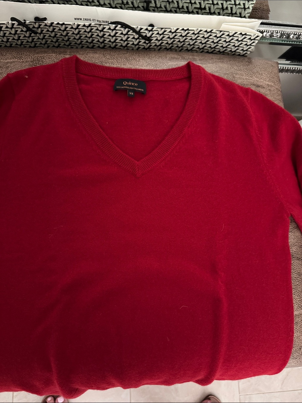 Quince Cashmere V-Neck Sweater